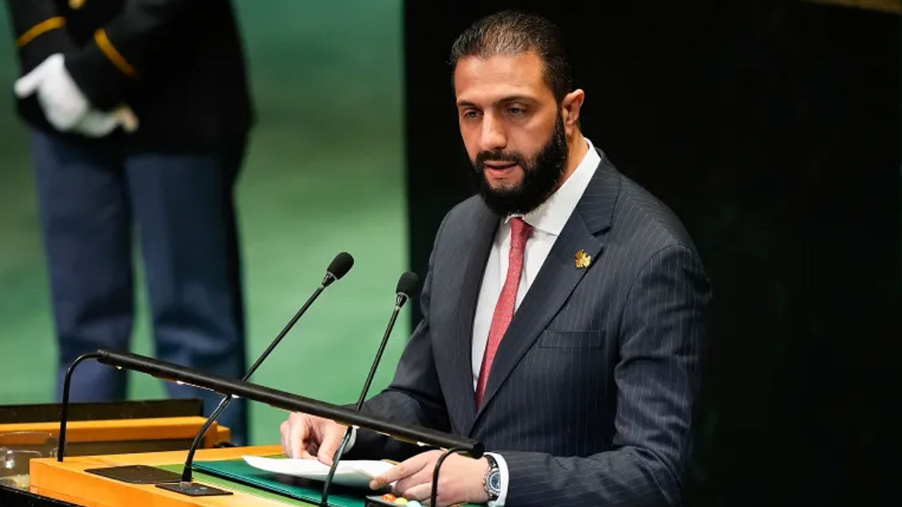 BM'den Suriye kararı: Cumhurbaşkanı Şara'ya yönelik yaptırımları kaldırdı