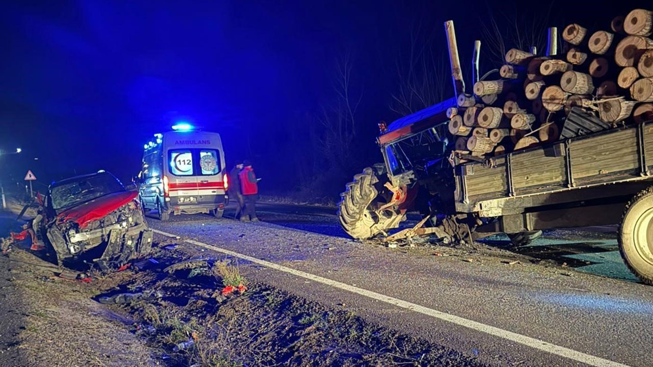 Kastamonu'da cip ile traktör çarpıştı: 3 yaralı