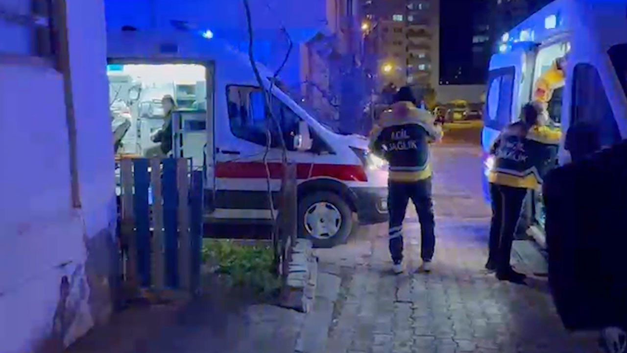 Çorum'da apartmanda çıkan yangında 10 kişi dumandan etkilendi