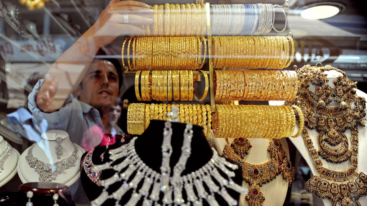 Kuyumcularda nakit dönemi bitiyor: Altın alım-satımı sadece banka üzerinden yapılacak