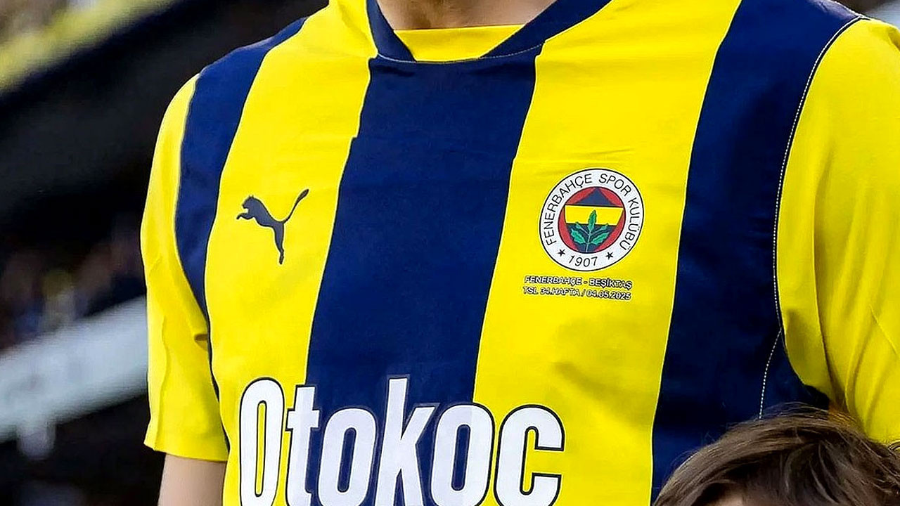 Fenerbahçe'de bir ayrılık daha! Yıldız ismin yeni adresi belli oldu