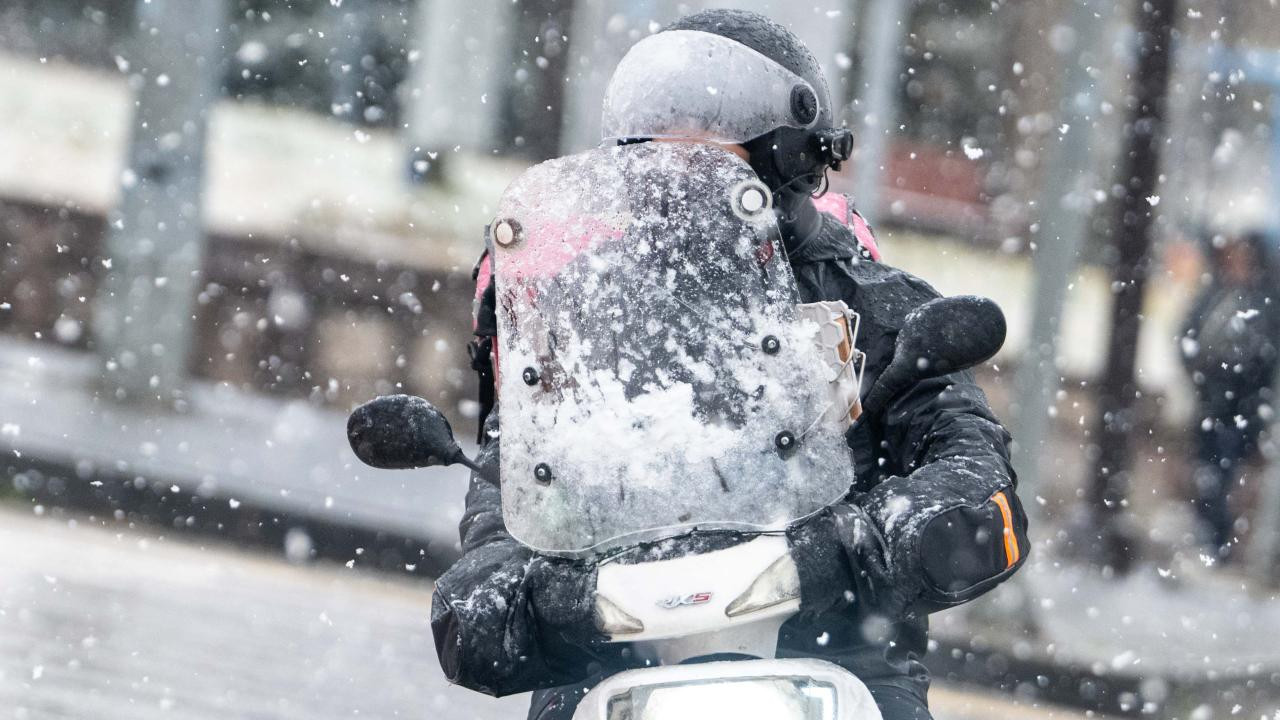 AKOM tarih vererek uyardı: İstanbul'a iki gün boyunca kar yağacak!