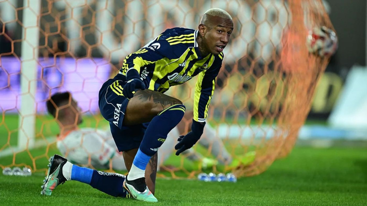 Talisca şov yaptı! Fenerbahçe 3-2 ile zirveye göz dikti