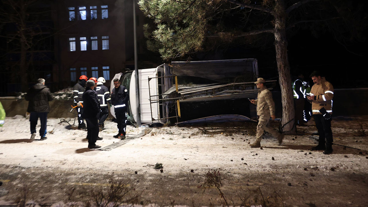 Alkollü sürücüye, sürücü olduğunu polisler hatırlattı