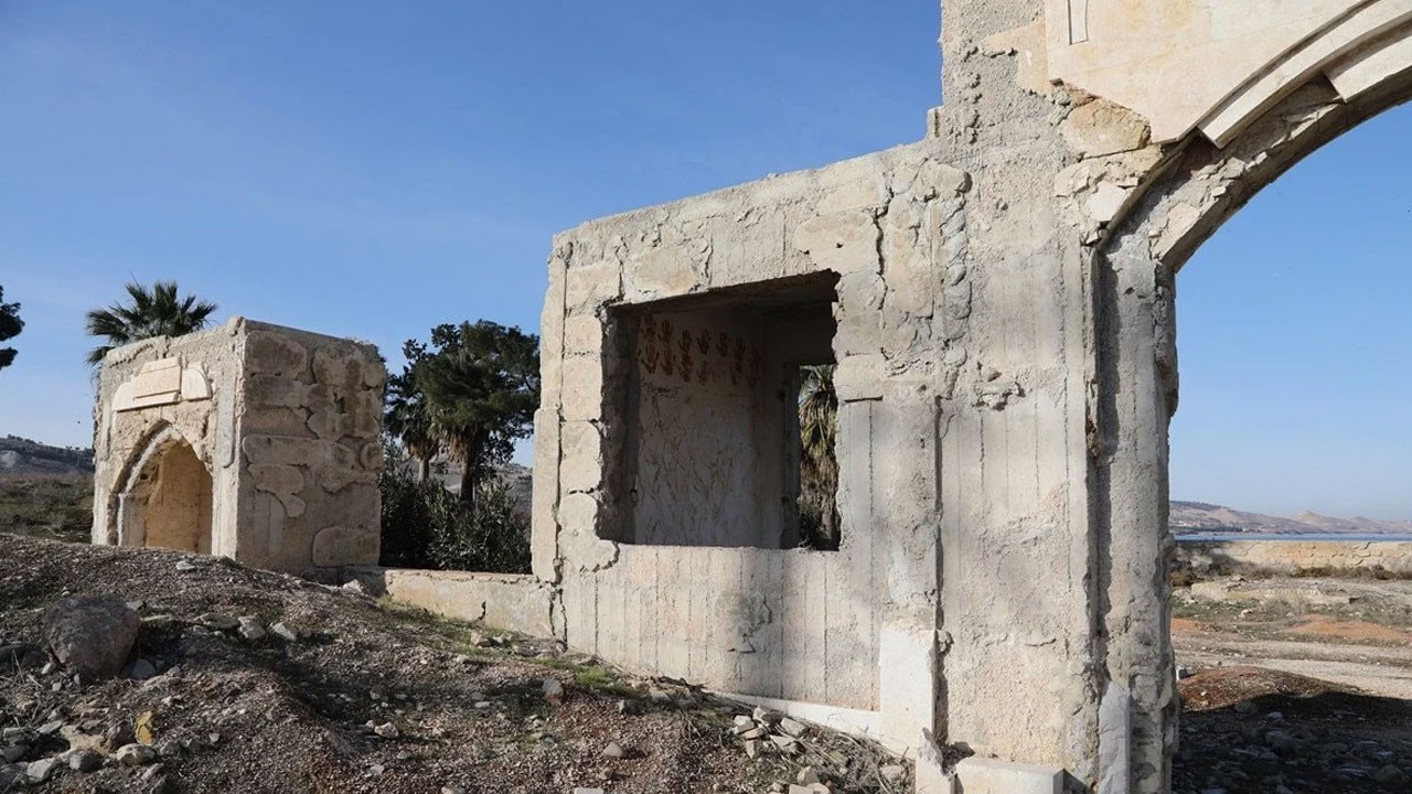 Suriye'deki Süleyman Şah Türbesi'nin son hali görüntülendi