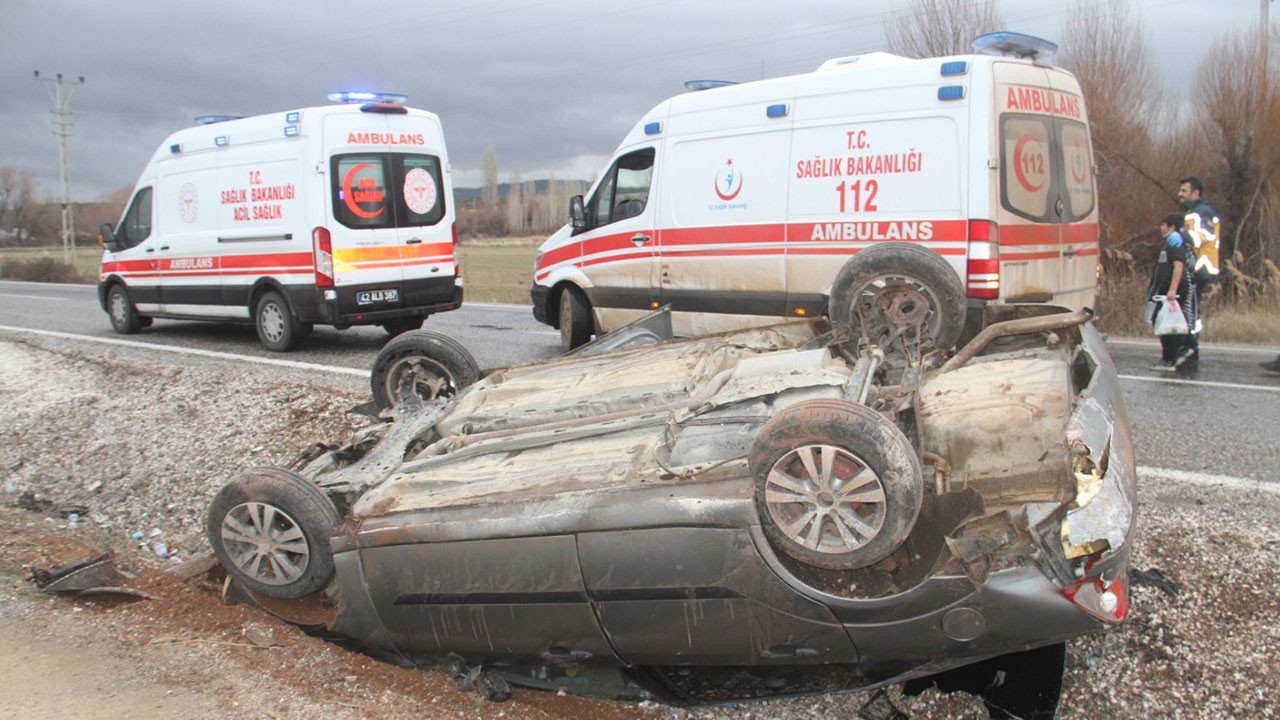 Konya’da otomobil devrildi: 6 kişi yaralandı