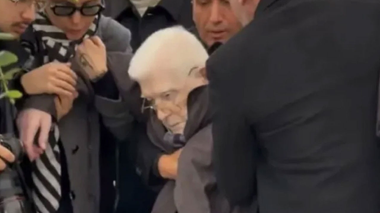 İzzet Günay, Haldun Dormen'in cenazesinde fenalaşarak yere yığıldı