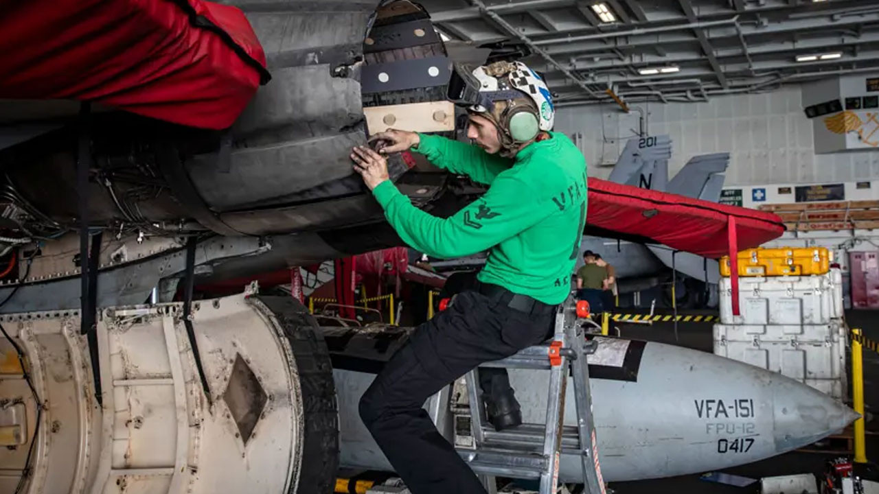 ABD'nin Körfez'deki uçak gemisi ne kadar güçlü?
