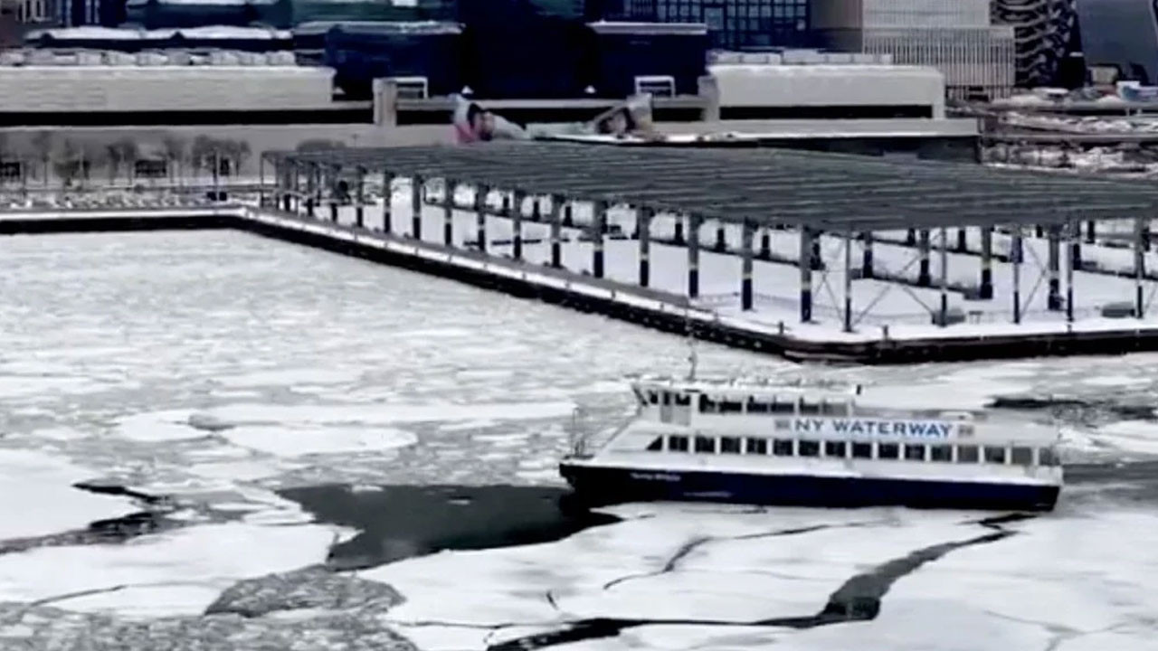 ABD'de Kuzey Kutbu'nu andıran manzaralar: Hudson Nehri dondu