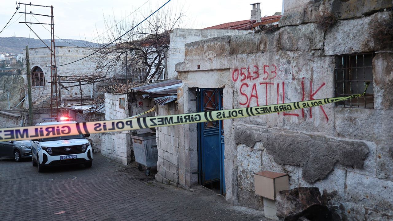 Haber alınamayan adam evinde ölü bulundu