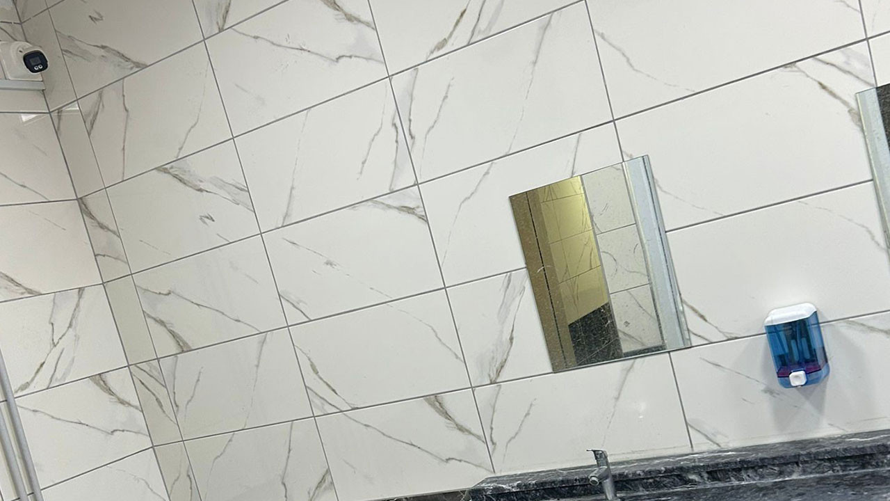 Milli Eğitim inceleme başlattı! Öğrenci tuvaletlerine kamera yerleştirildi!