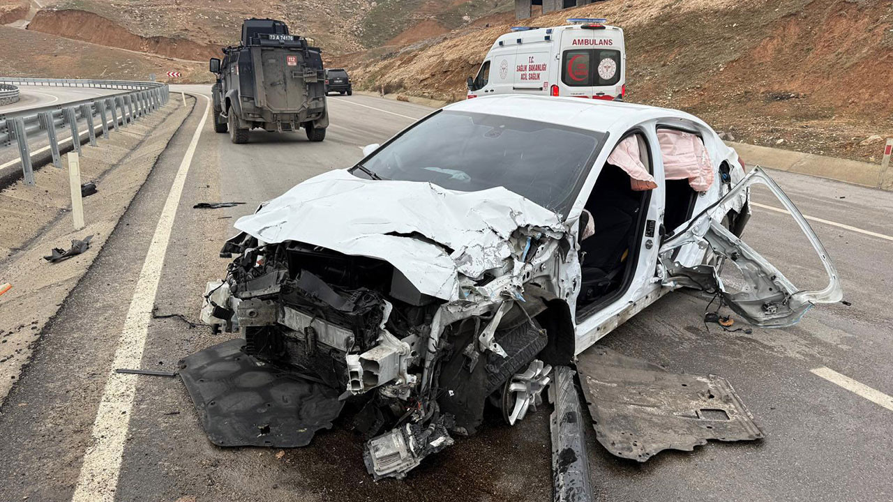 Cizre'de trafik kazası: 5 yaralı