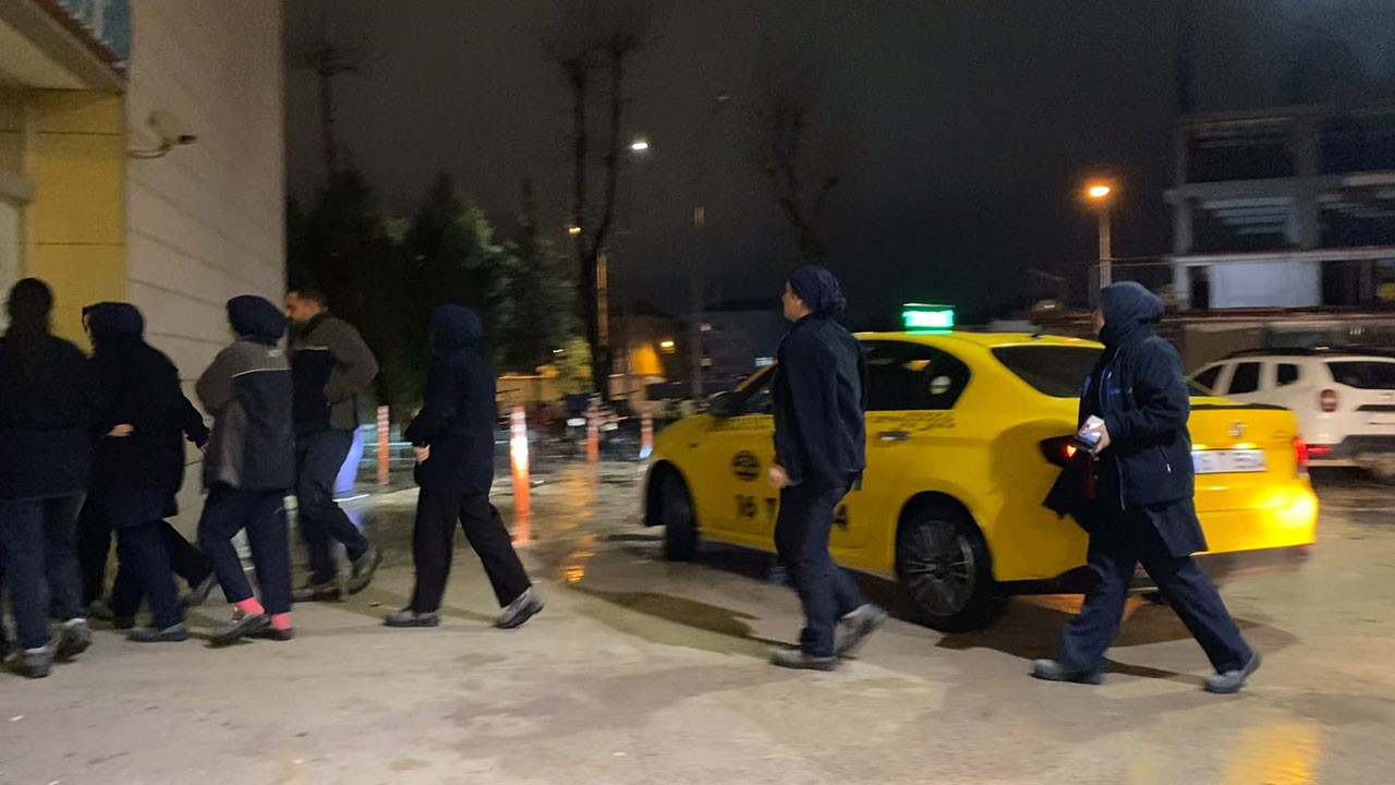 Tekstil fabrikasında gıda zehirlenmesi şüphesi! 20 işçi hastaneye kaldırıldı