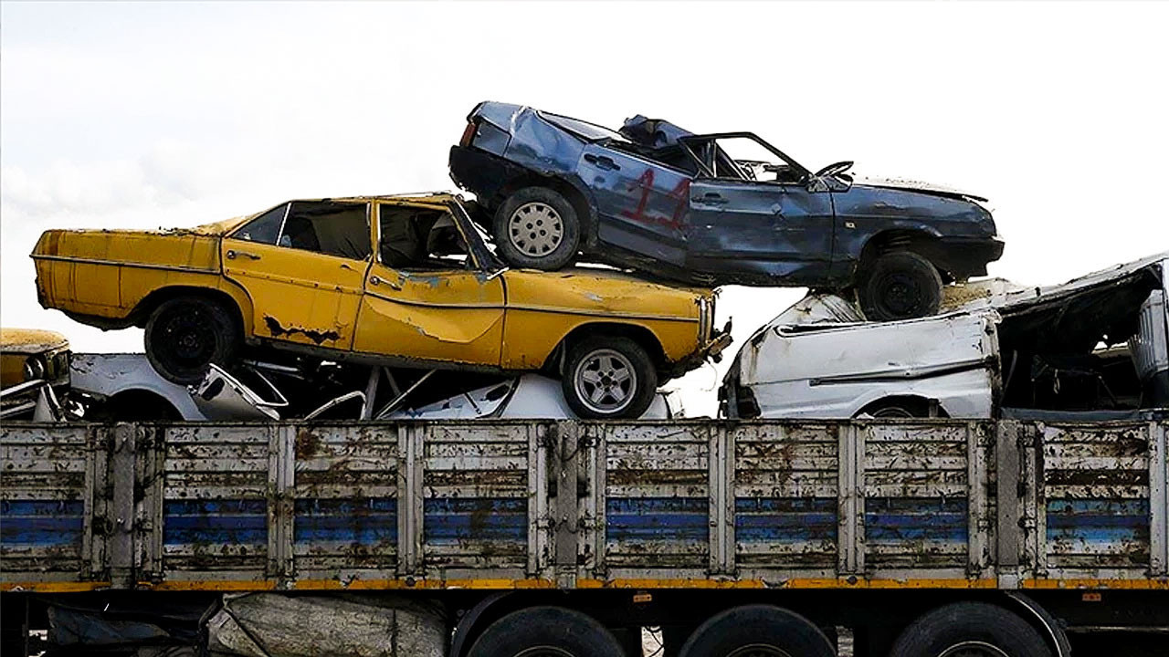 Binlerce hurda aracı ilgilendiren gelişme! O tebliğ yürürlükten kaldırıldı