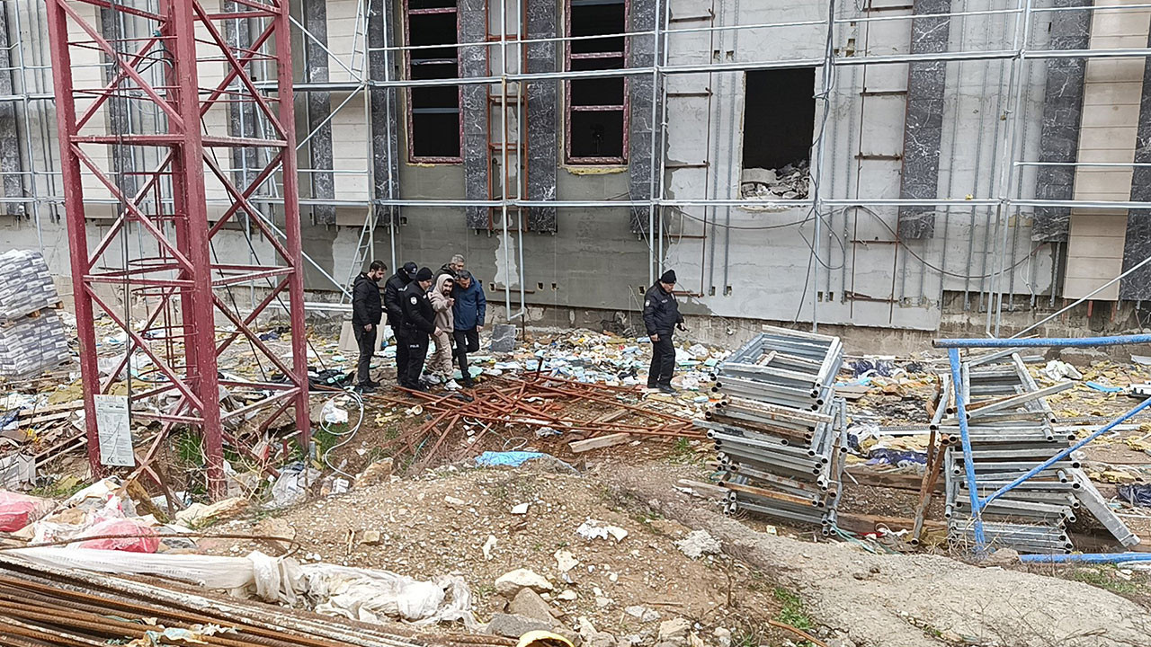 Hükümet konağı inşaatında maaş krizi