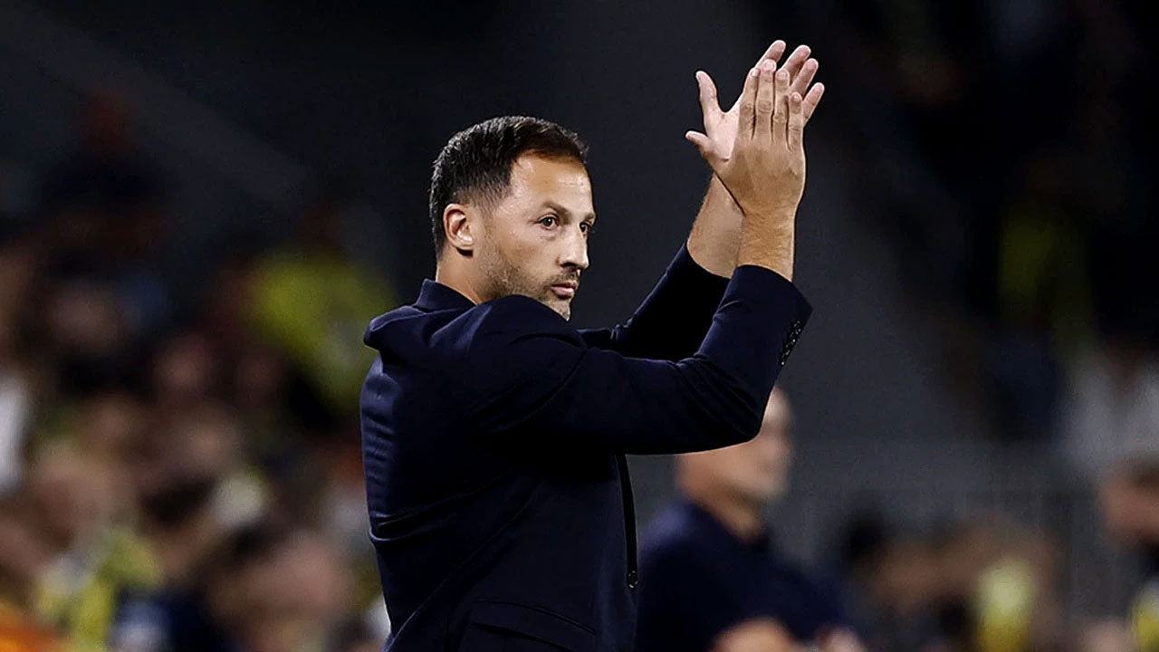 Fenerbahçe camiası bu haberle çalkalanıyor! İşte Domenico Tedessco'nun yerine gelecek isim