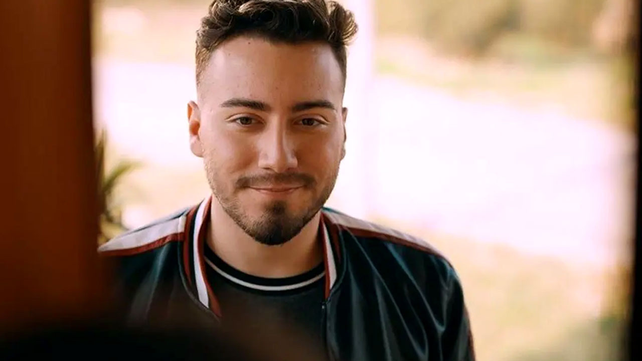 Enes Batur gerçek gelirini açıkladı! 24 saatte 6 milyon lira kazandığı iddia edildi