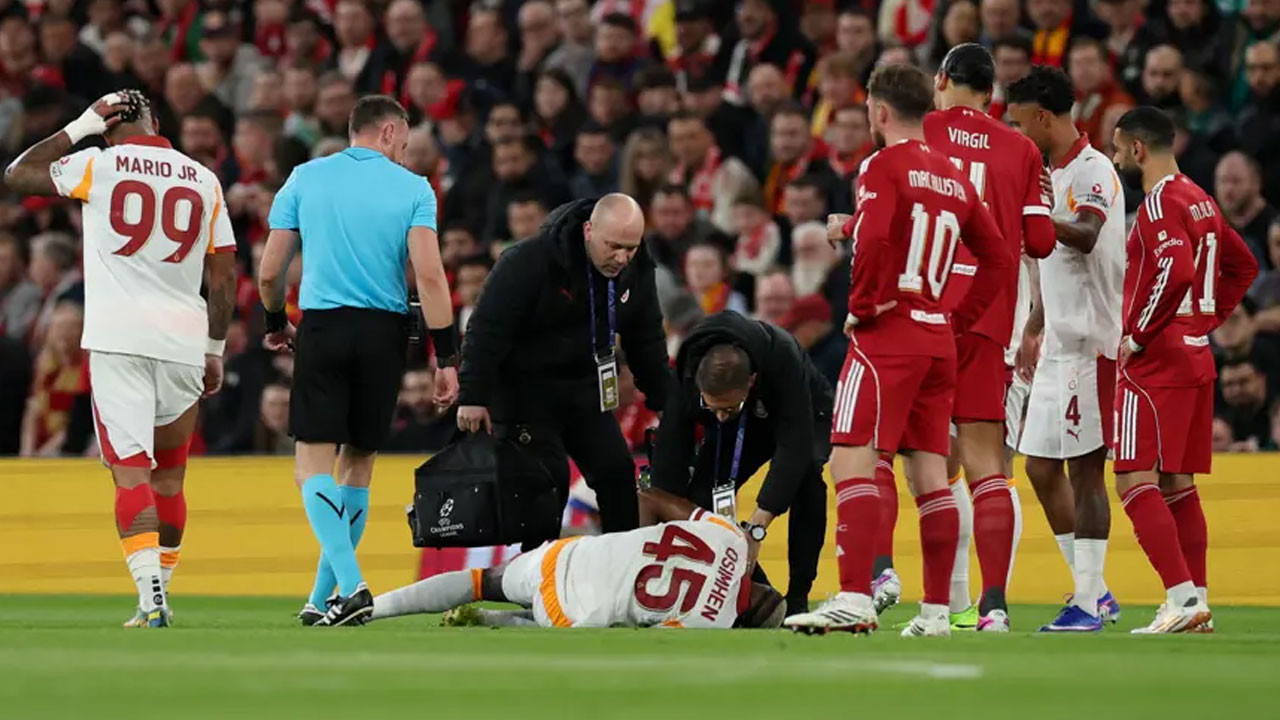 Galatasaray'da Victor Osimhen şoku! Oyuna devam edemedi
