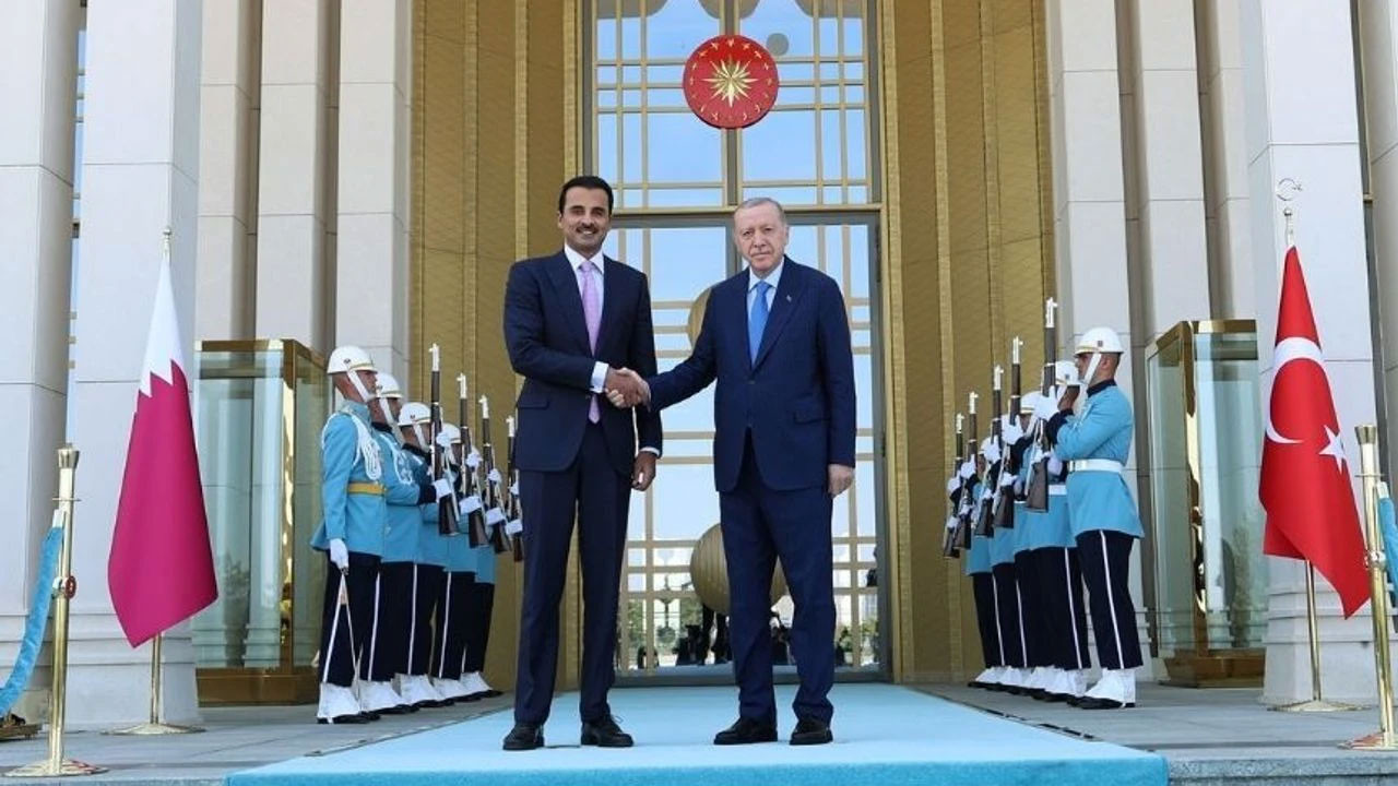Katar Emiri Al Sani'den Erdoğan'a teşekkür