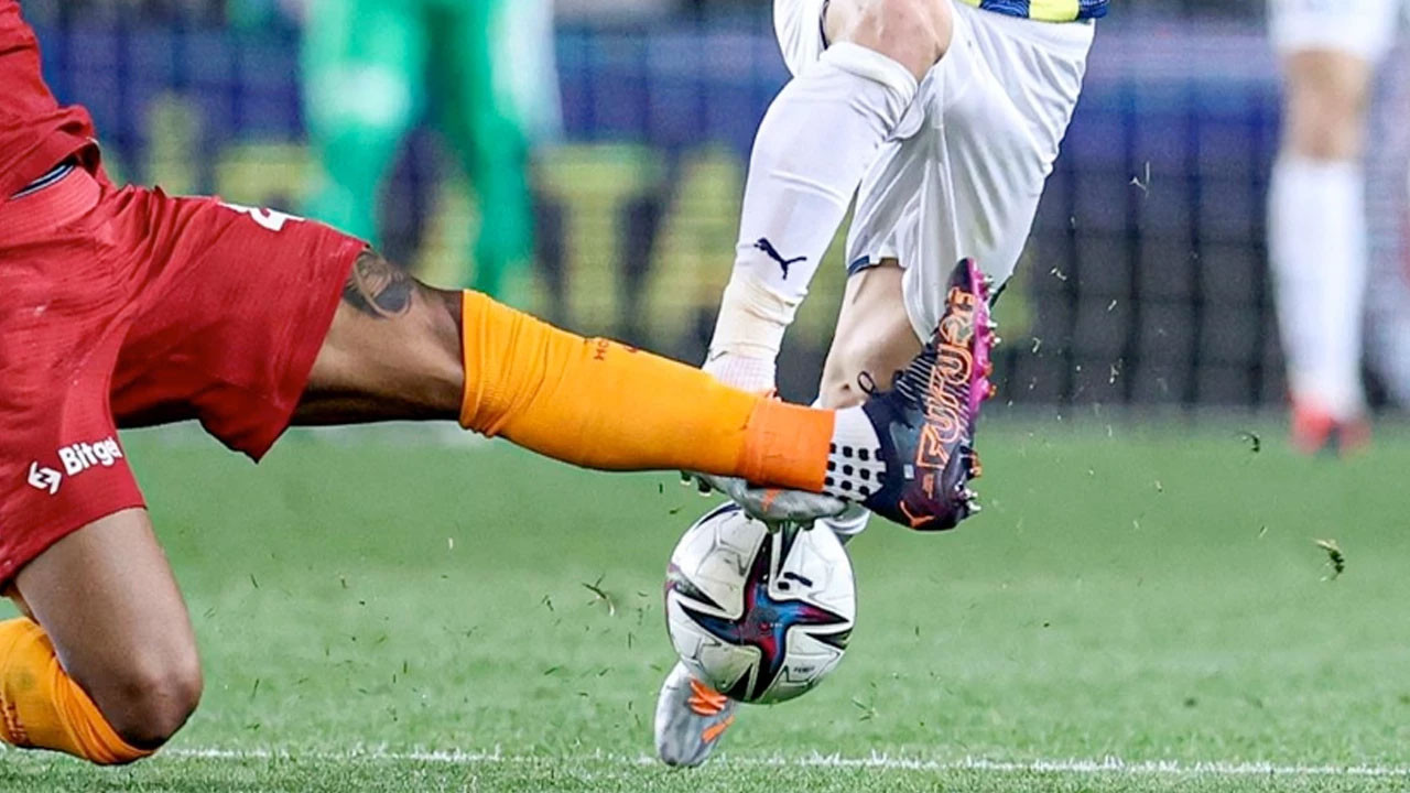 Galatasaray - Fenerbahçe derbisinin tarihi belli oldu