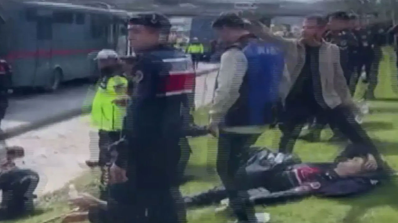 Cezaevi araçları TEM'de kaza yaptı: Yaralılar var