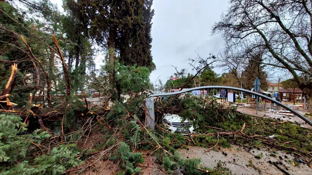 Sel, dolu, fırtına bekleniyor! İçişleri Bakanlığı'ndan sarı kodlu uyarı