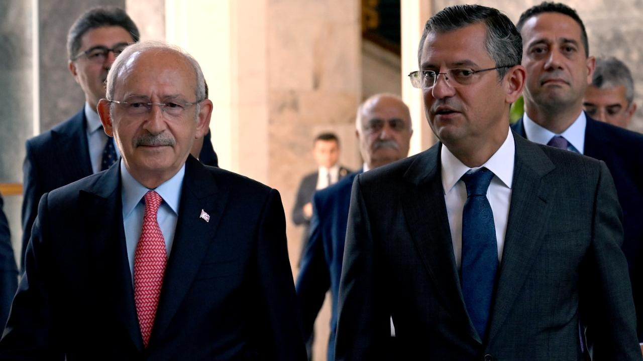 Özgür Özel'den dikkat çeken hamle... Kemal Kılıçdaroğlu ve Canan Kaftancıoğlu'nu takipten çıktı!