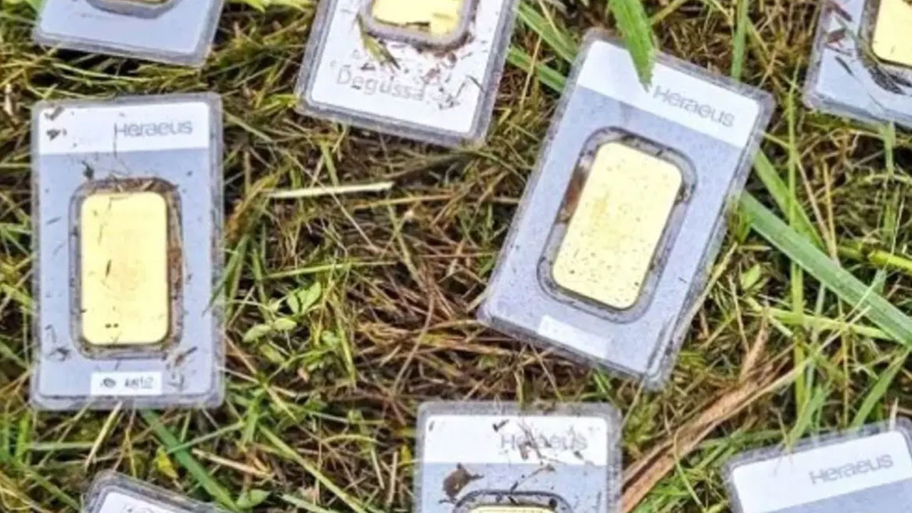 Belediye çalışanı külçe külçe altın buldu! Sahibi çıkmazsa halka dağıtılacak