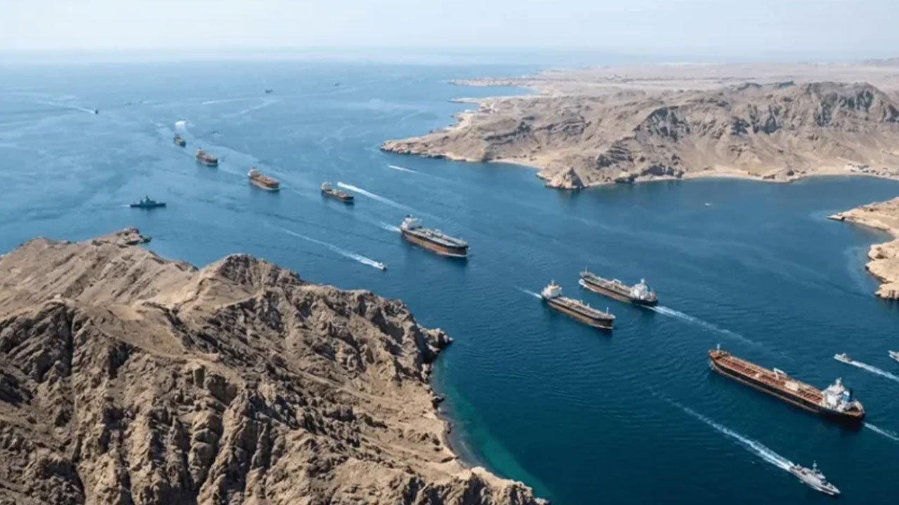 Ticaret Bakanlığı açıkladı: Türk iş dünyası için Hürmüz'e alternatif rotalar