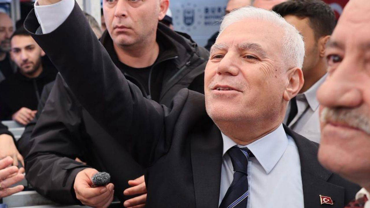 Tutuklanan Bursa Büyükşehir Belediye Başkanı Mustafa Bozbey, görevden uzaklaştırıldı