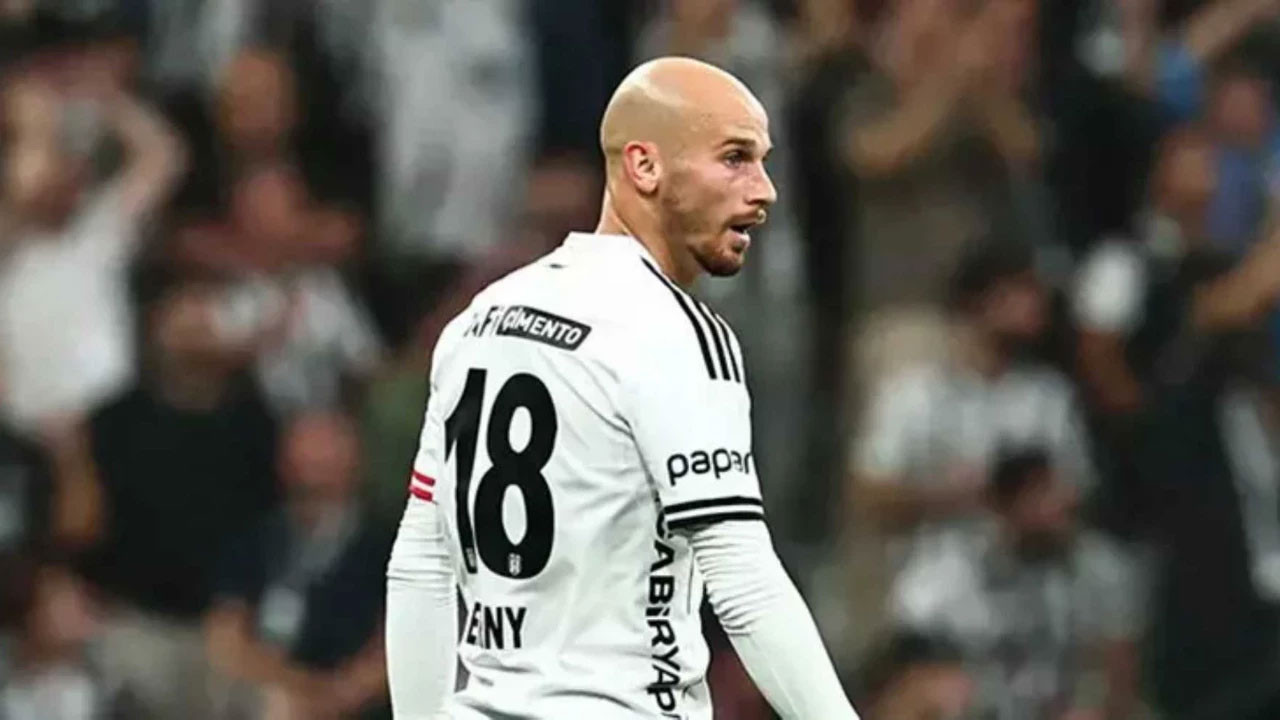 Beşiktaşlı Cerny’den hakem kararına sert tepki: İğrenç...