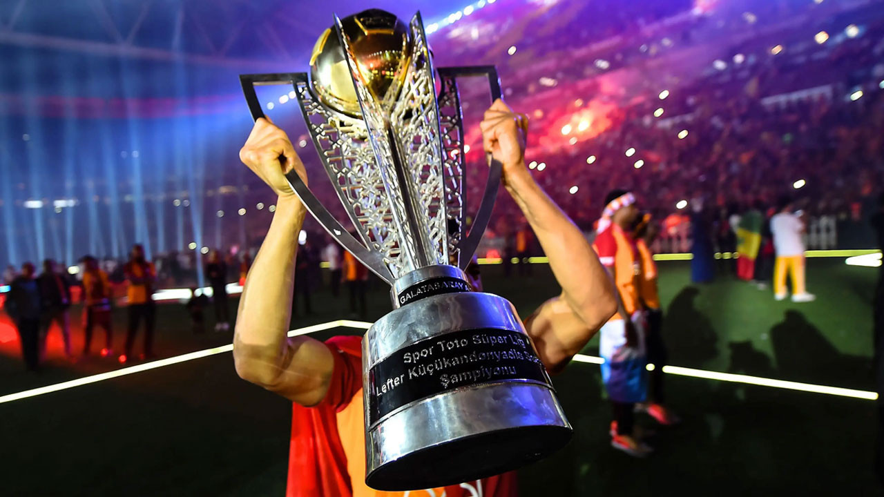 Şampiyon kim olacak? Galatasaray, Fenerbahçe ve Trabzonspor'un kritik 6 haftalık maç programı
