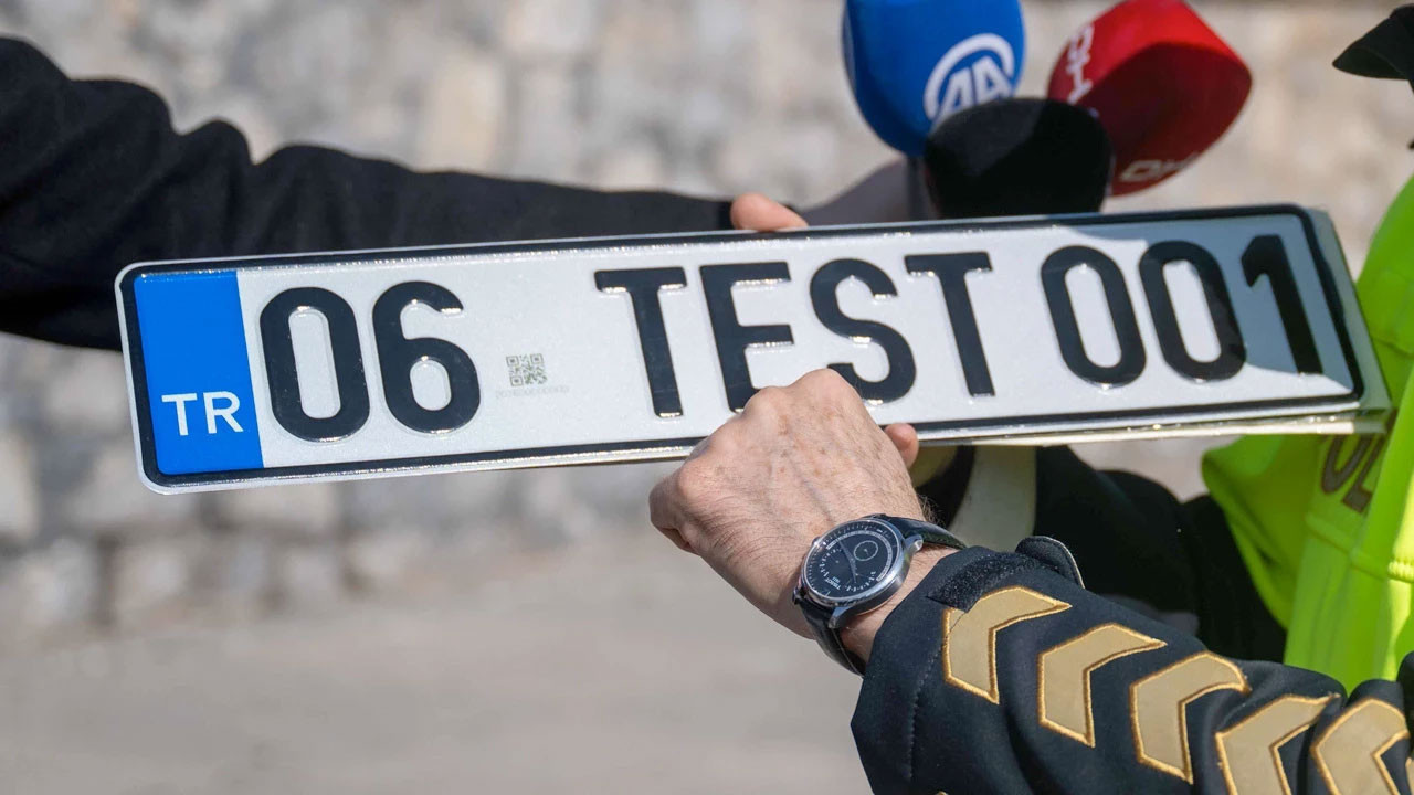 Resmi Gazete'de çıkan ücretsiz APP plaka kararı! Buna bakmadan işlem yapmayın