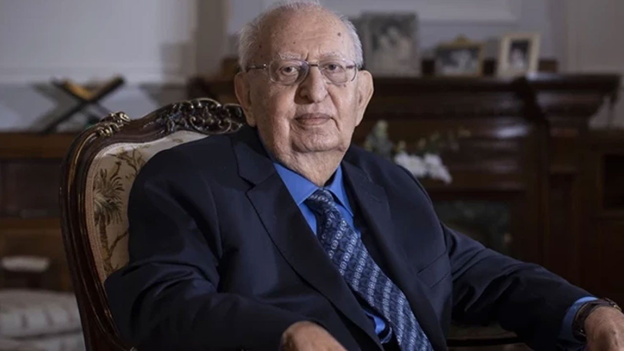 Eski TBMM Başkanı Hüsamettin Cindoruk hayatını kaybetti