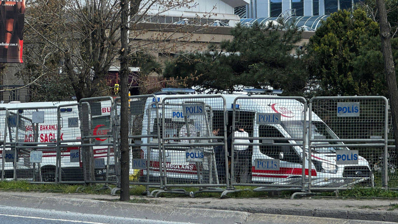İsrail Konsolosluğu önündeki saldırı... Gözaltına alınan 17 şüpheli adliyeye sevk edildi