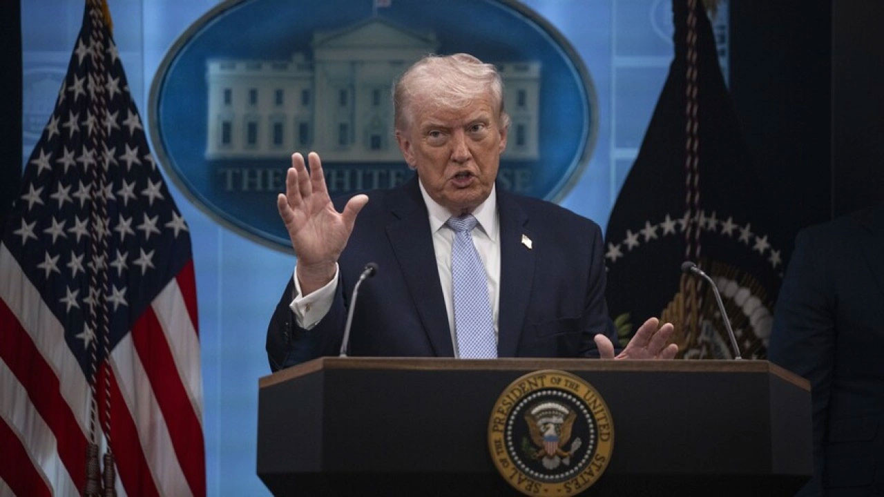 Müzakerelerden uzlaşı çıkmadı! Trump ve İran'dan karşılıklı Hürmüz açıklaması