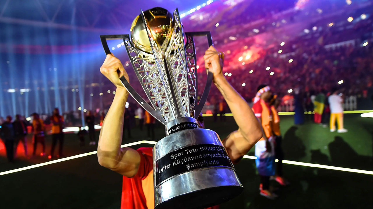 Süper Lig’de dev ikramiye! İşte şampiyonun ve ilk 6’nın alacağı para ödülleri