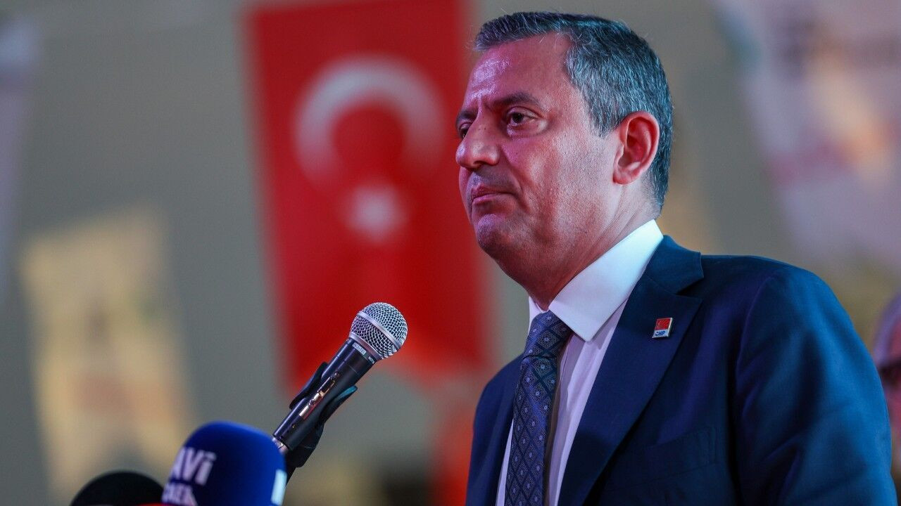 CHP'den Saadet Partisi'ne 'ara seçim' ziyareti: Özel'den Mansur Yavaş açıklaması