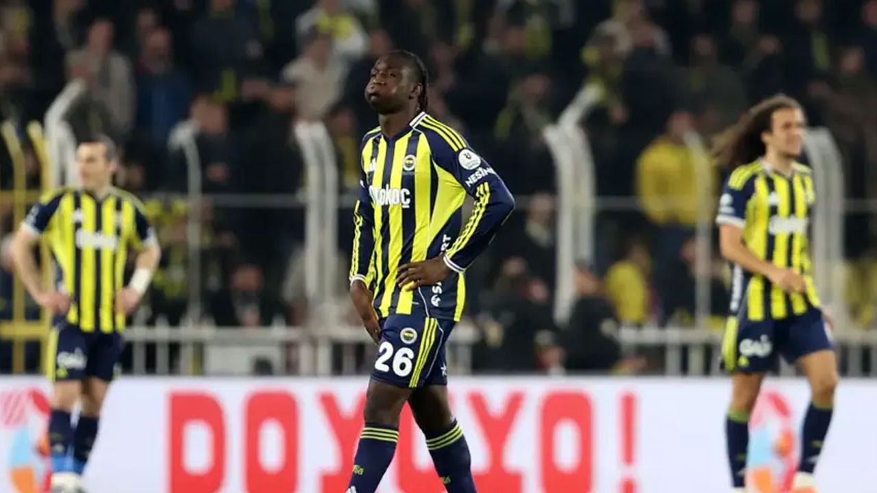 Kadıköy'de 4 gol, Fenerbahçe 90+8'de iki puan kaybetti