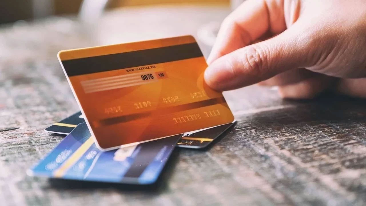 Kredi kartı limiti düzenlemesi askıya alınıyor