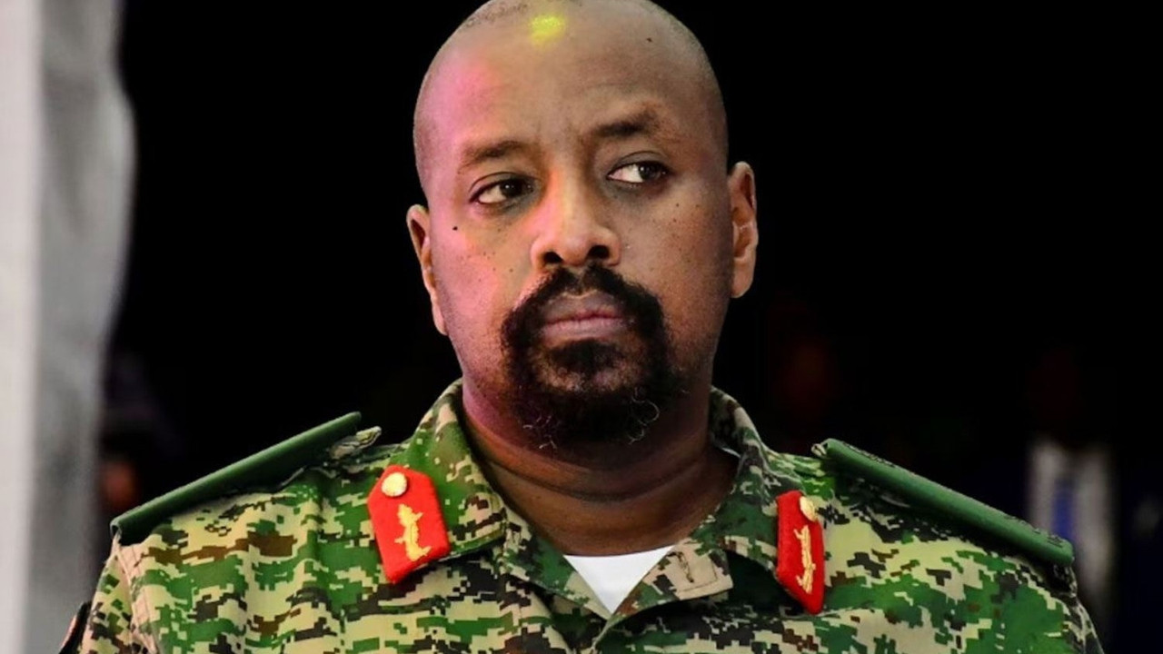 Ugandalı General bir kez daha Türkiye'yi hedef aldı: Türkler yerine Çinlilere verelim
