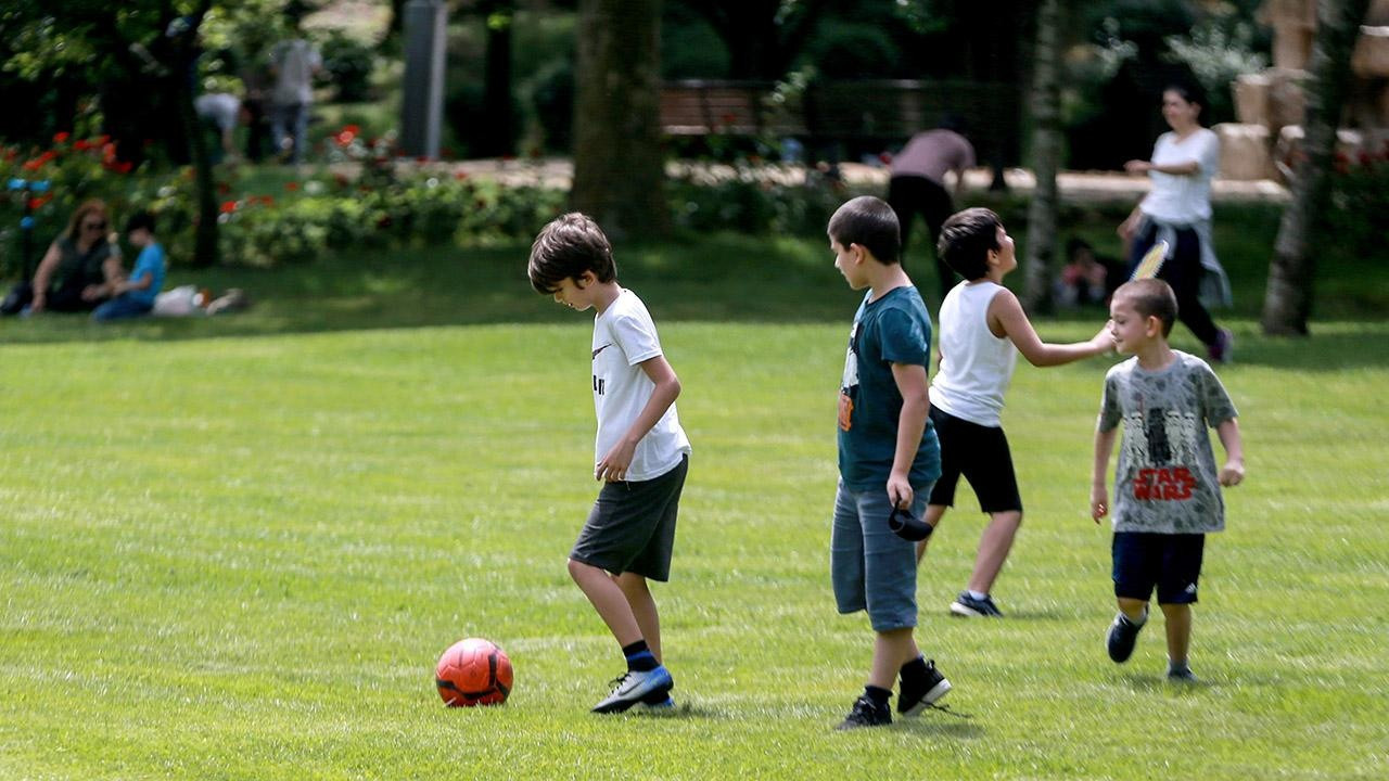 Merakla beklenen veri paylaşıldı: Türkiye'nin çocuk nüfusu açıklandı!
