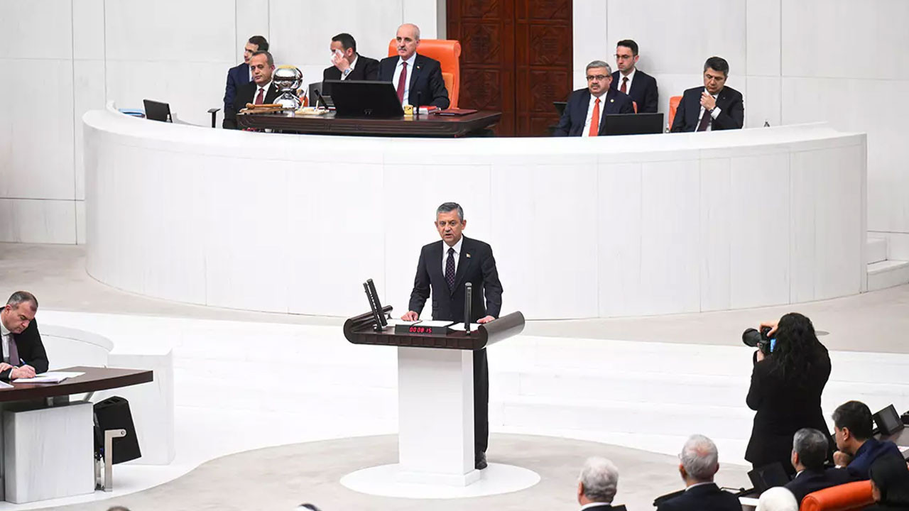 Özgür Özel'den 'mutlak butlan' resti! "Ara seçimin zamanı geldi"