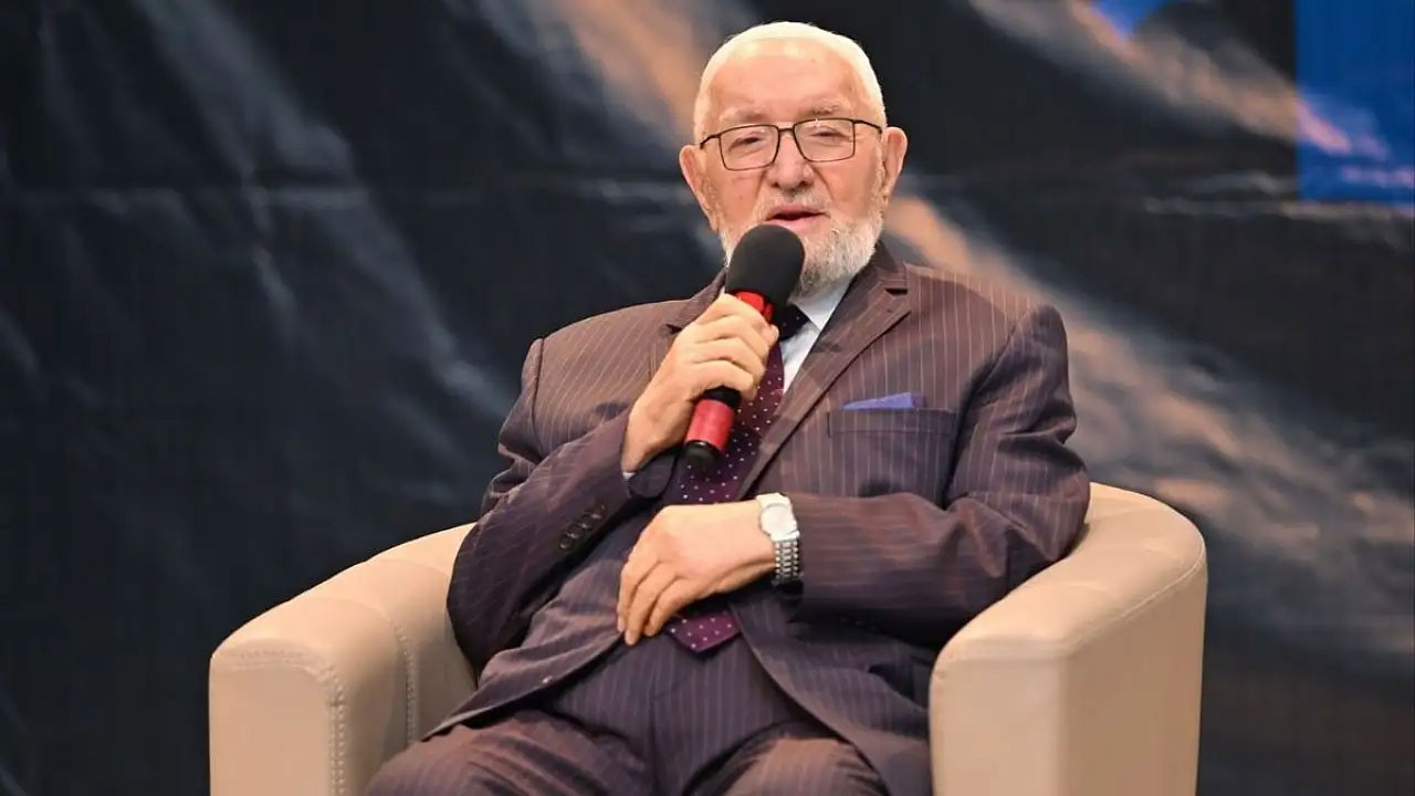 Geçen yıl eşini kaybeden ilahiyatçı Necmettin Nursaçan evlendi! Ailesinden açıklama geldi