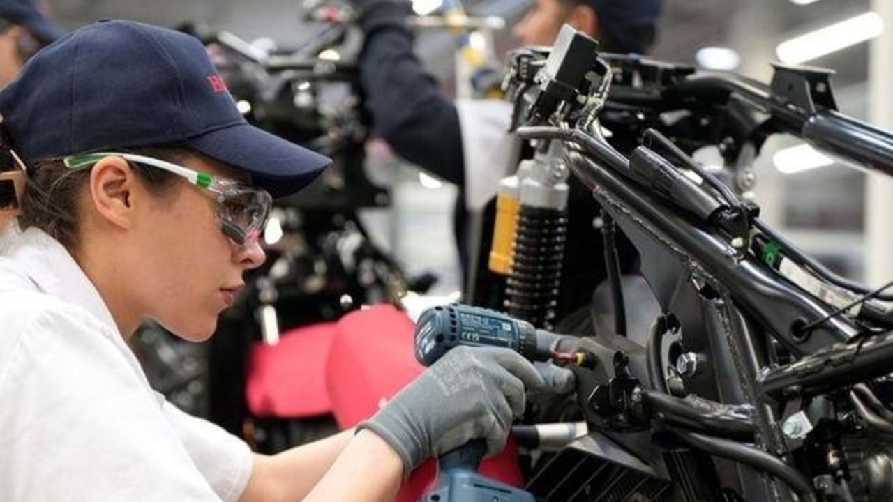 Otomotiv devi bir şehrimizde fabrika açtı: Yüzlerce kişiye istihdam sağlanacak