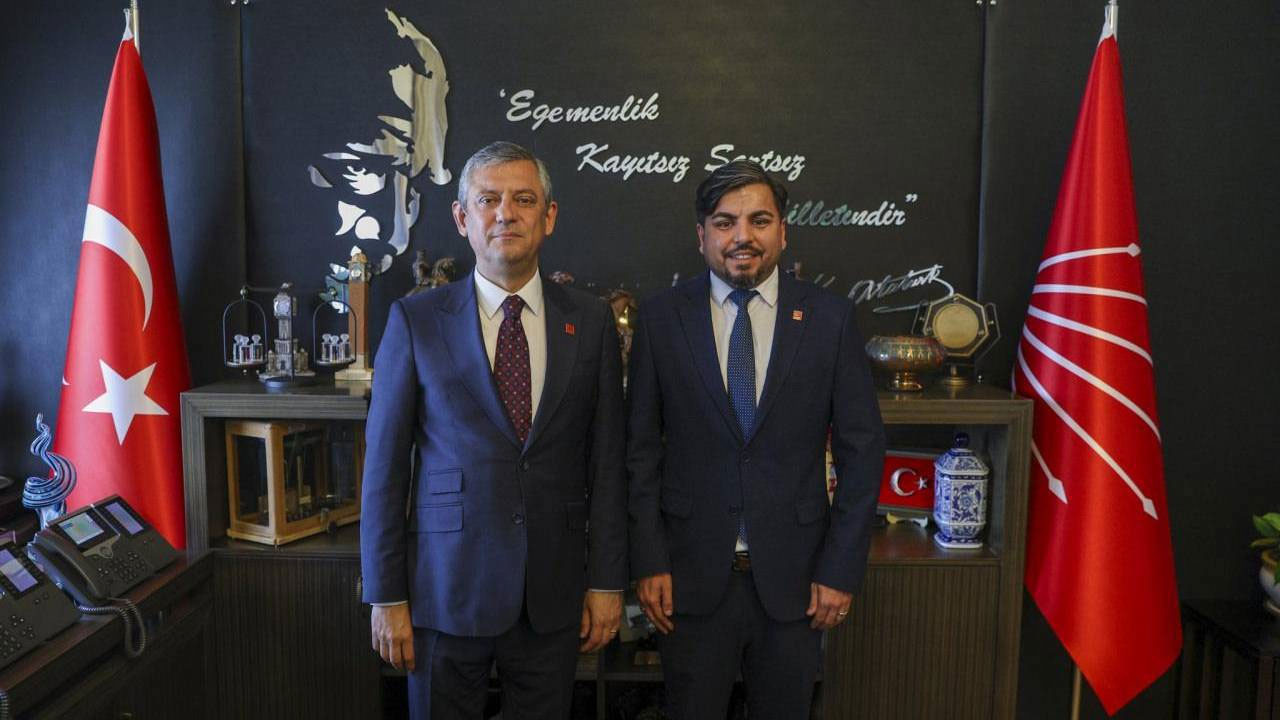 CHP, Arif Kocabıyık'ın üyeliğini askıya aldı