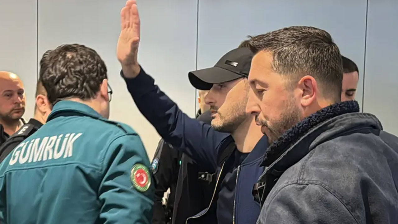Havalimanında duygusal anlar: Domenico Tedesco İstanbul'a veda etti