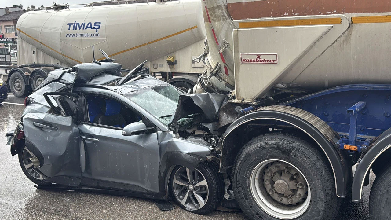 Kocaeli'de görenleri dehşete düşüren kaza! 2 kişi bu araçtan sağ çıktı