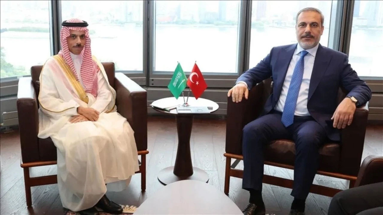 Türkiye ile Suudi Arabistan arasında tarihi adım! Vizeler kalkıyor