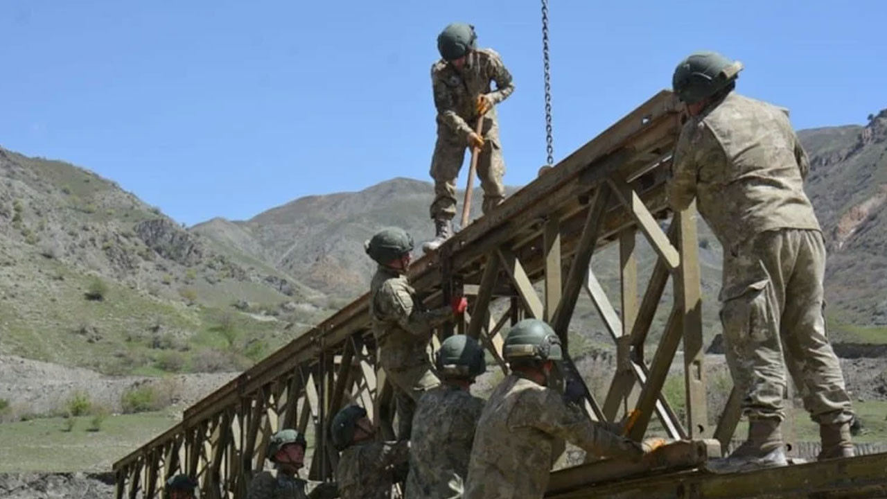 Hakkari'de Zap Suyu üzerine Mehmetçik mührü: Ulaşımda kilit rol üstlenecek